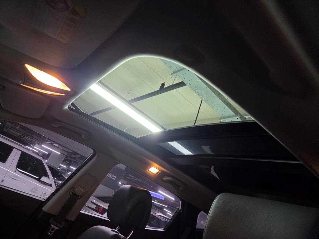 HYUNDAI Santa Fe - Vista 6