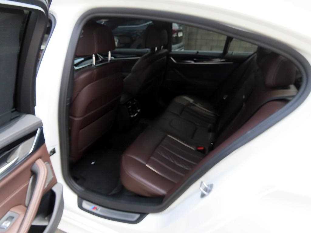 BMW 5 Series - Vista 6