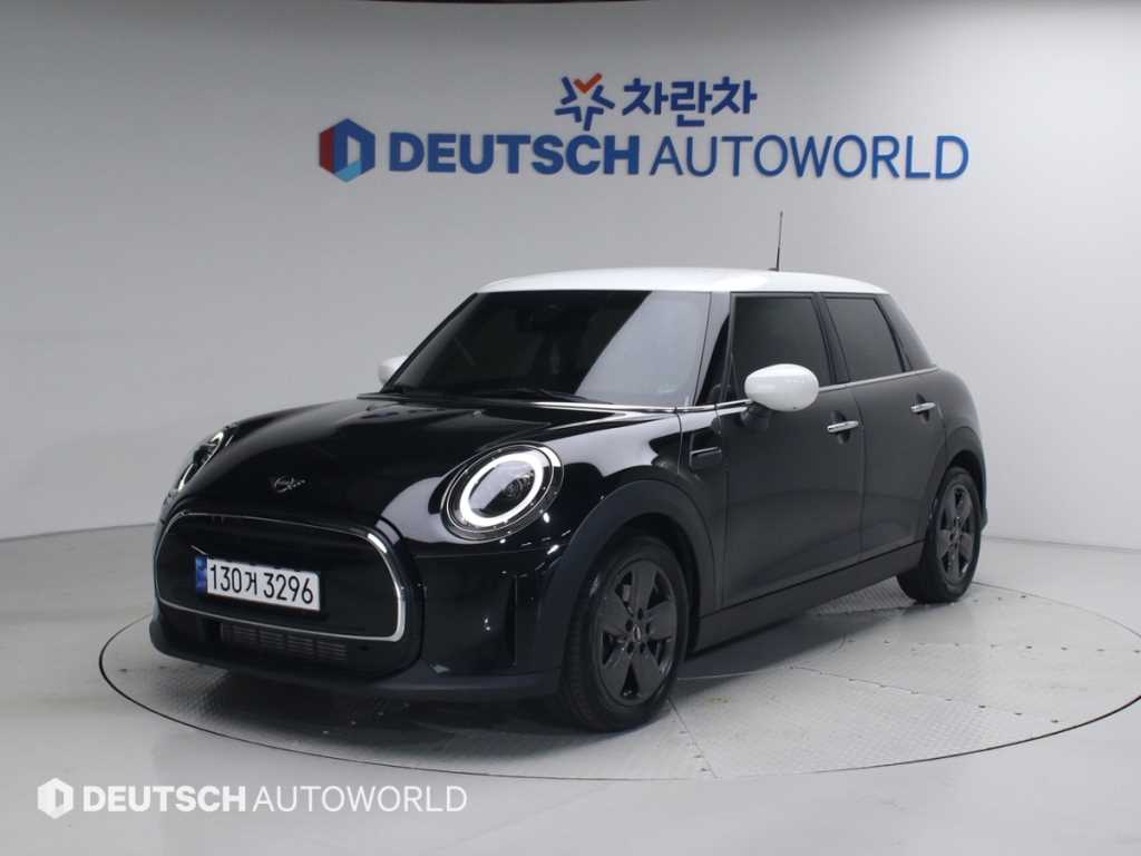 Mini Cooper 2023 Negro - Importación desde Corea - HF Imports Iquique - Foto 1