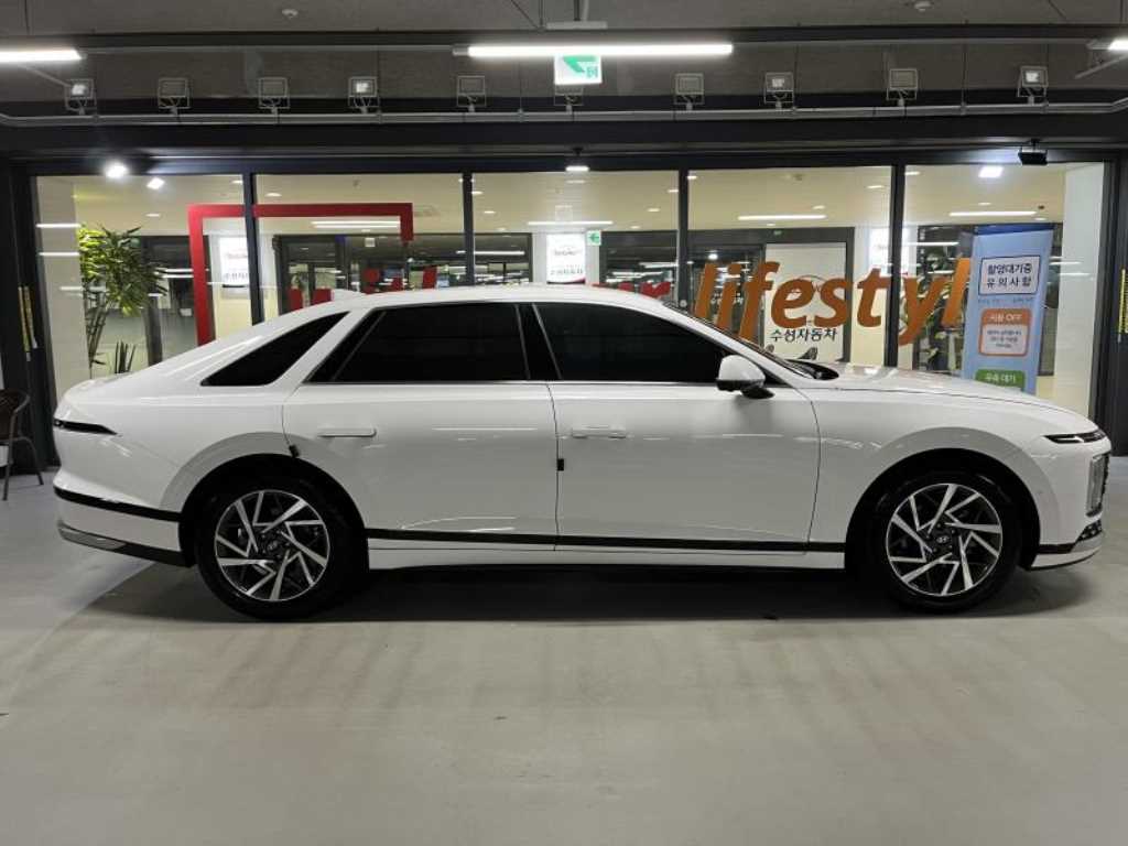HYUNDAI Grandeur - Vista 3