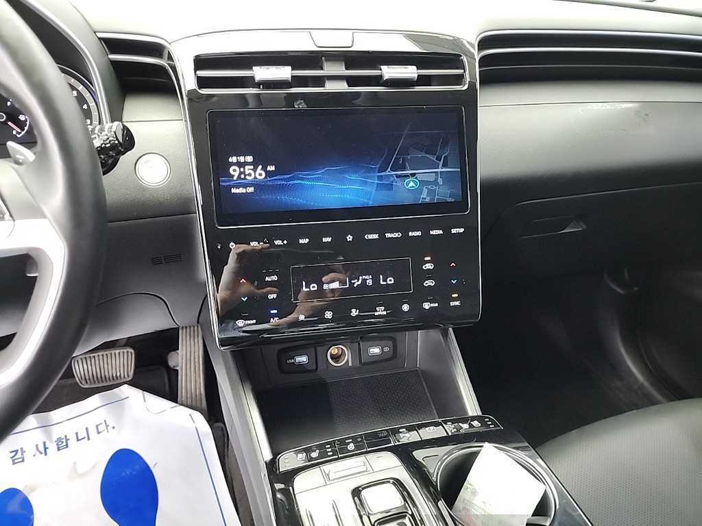HYUNDAI Tucson - Vista 10