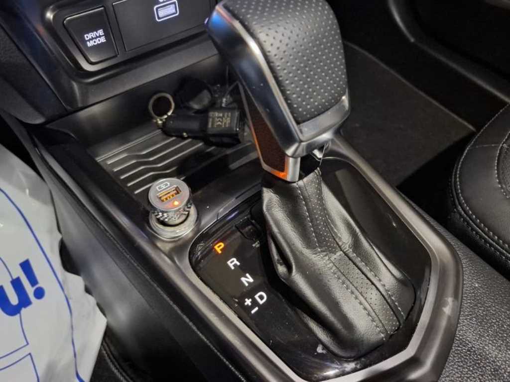Ssangyong Tivoli - Vista 11