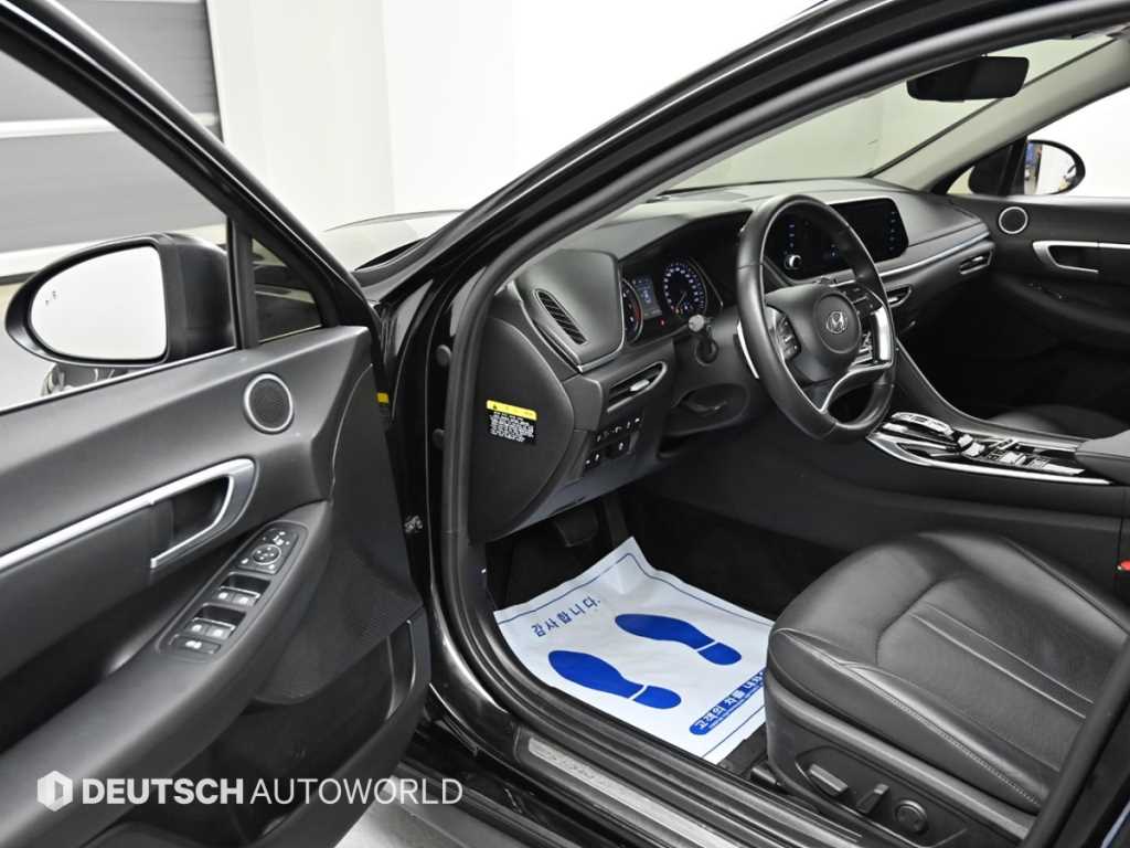 HYUNDAI Sonata - Vista 11
