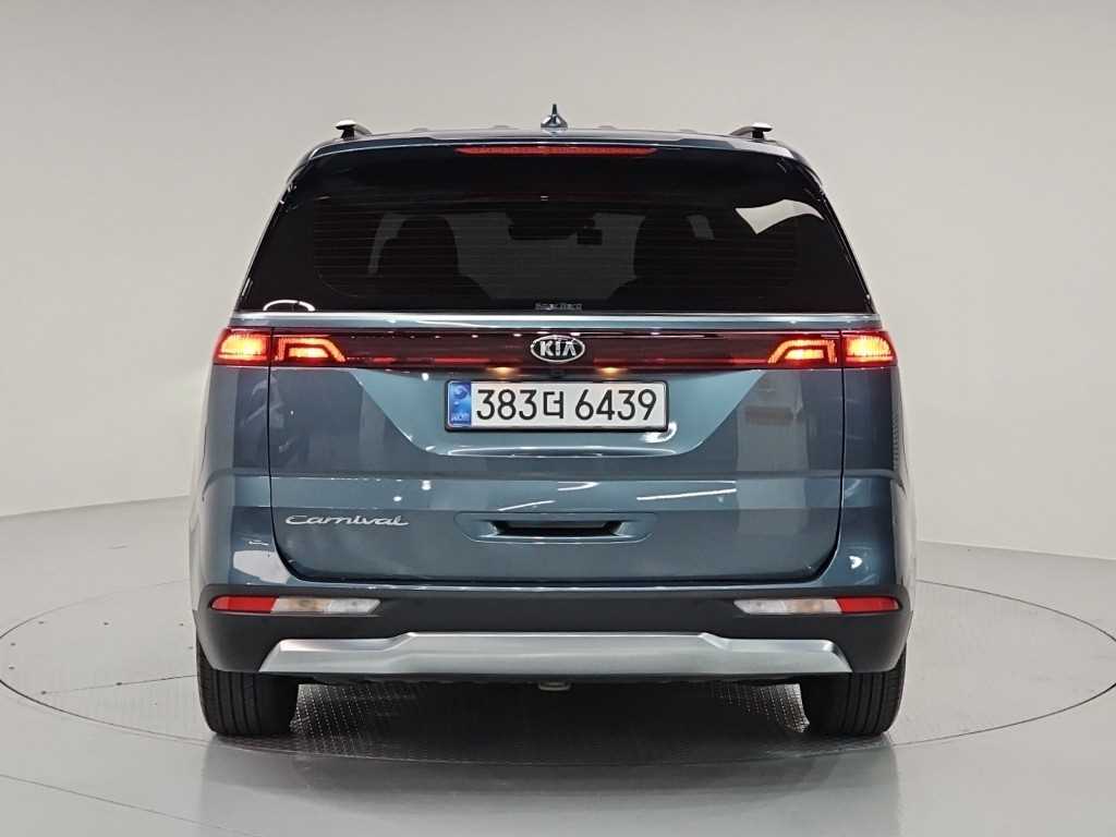 KIA Carnival - Vista 3