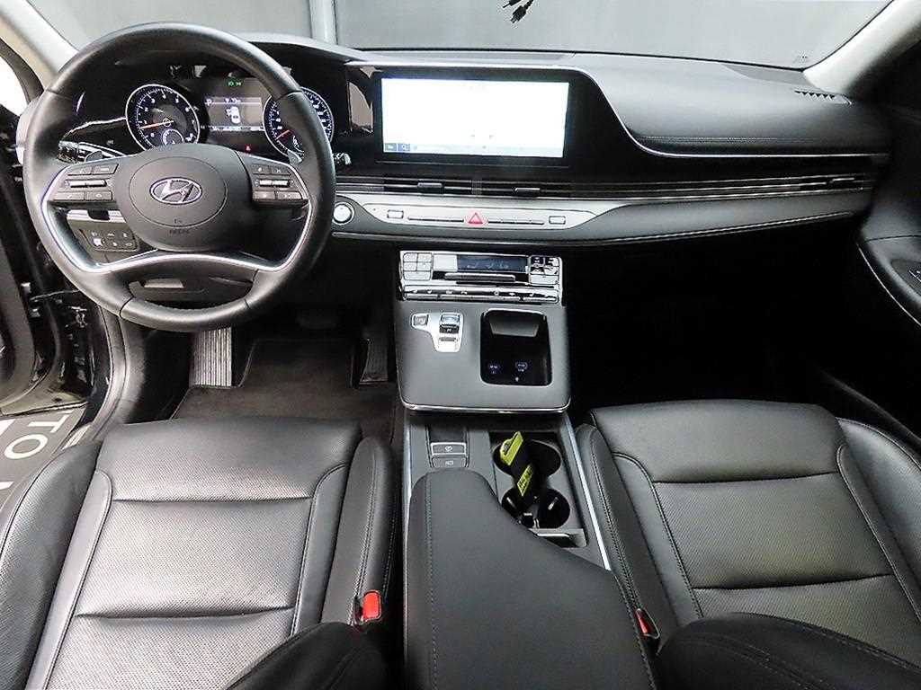 HYUNDAI Grandeur - Vista 7