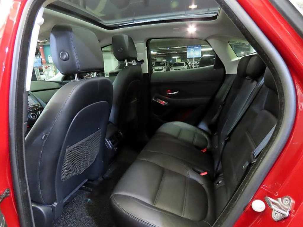 Jaguar E-PACE - Vista 7