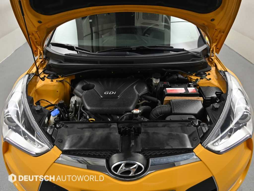HYUNDAI Veloster - Vista 6