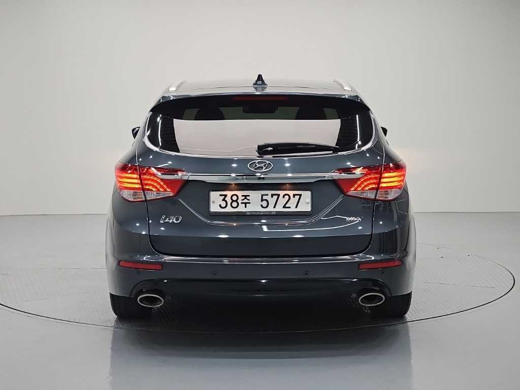 HYUNDAI i40 - Vista 3