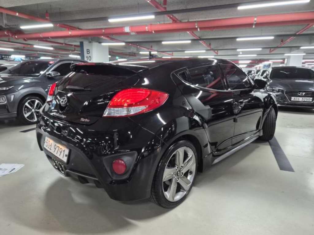 HYUNDAI Veloster - Vista 3