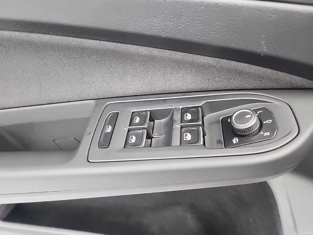 Volkswagen Golf 2022 Gris - Importación desde Corea - HF Imports Iquique - Foto 15