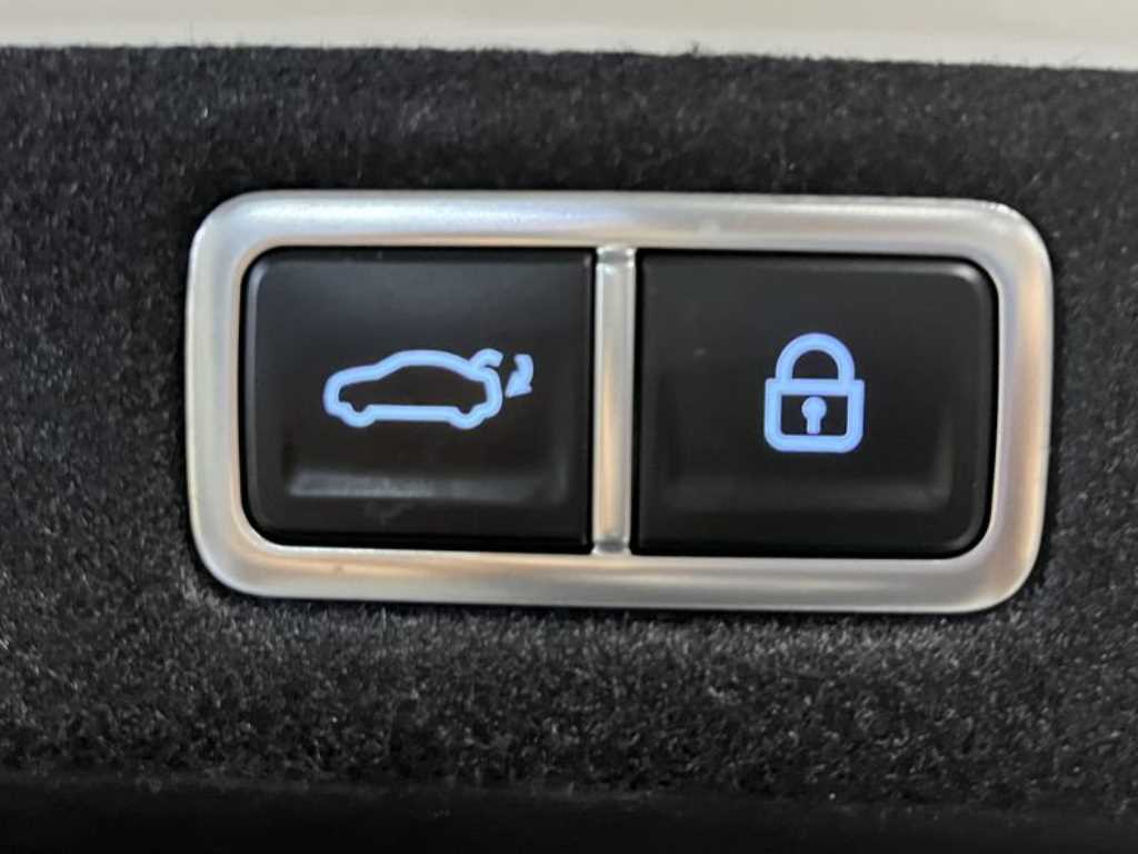 HYUNDAI Grandeur - Vista 6