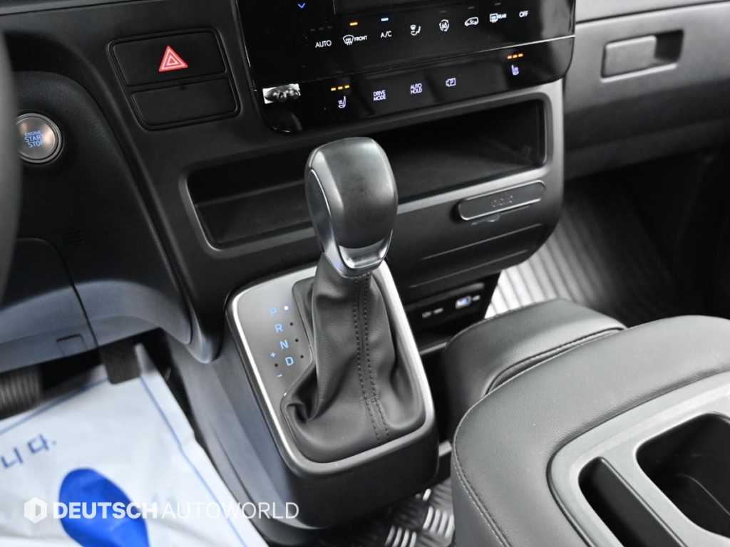 HYUNDAI Staria - Vista 9