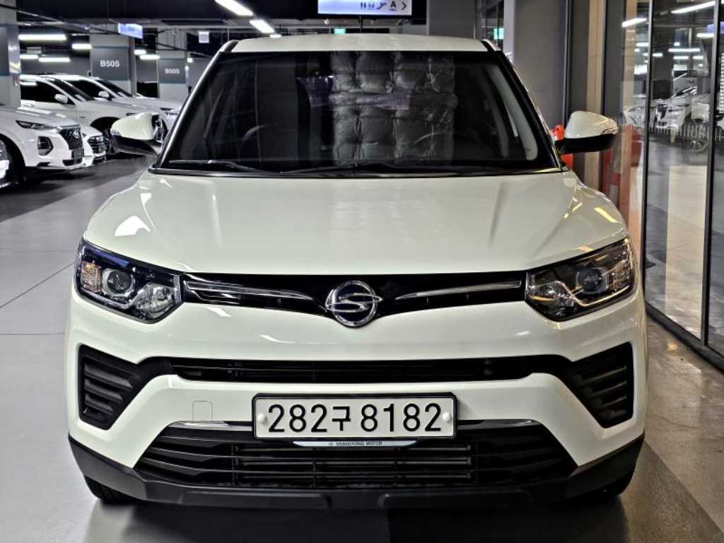 Ssangyong Tivoli - Vista 2