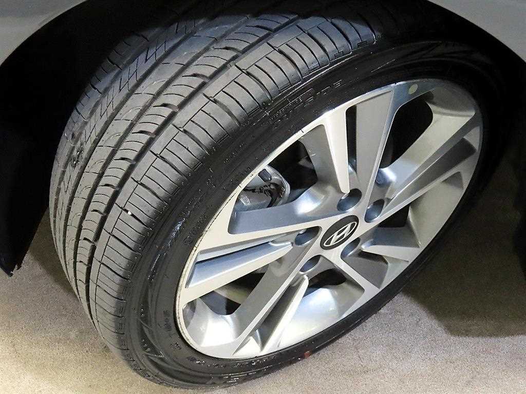 HYUNDAI Avante 2018 Gris - Importación desde Corea - HF Imports Iquique - Foto 19