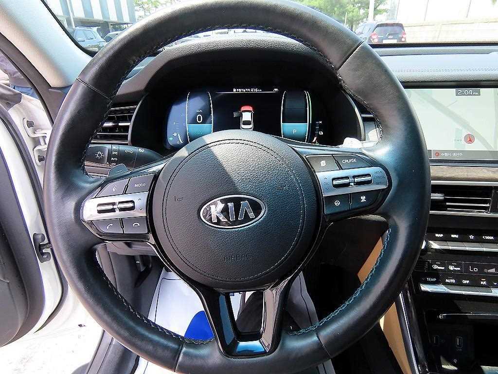 KIA K7 - Vista 8