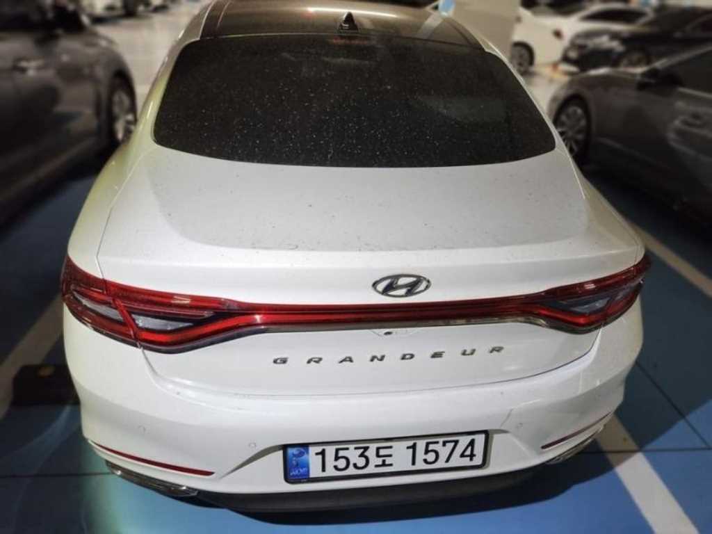 HYUNDAI Grandeur - Vista 4