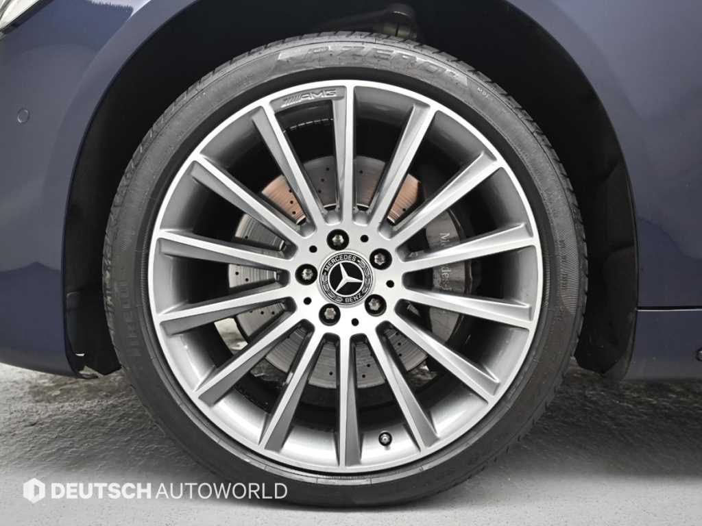 Mercedes Benz S Class - Vista 5