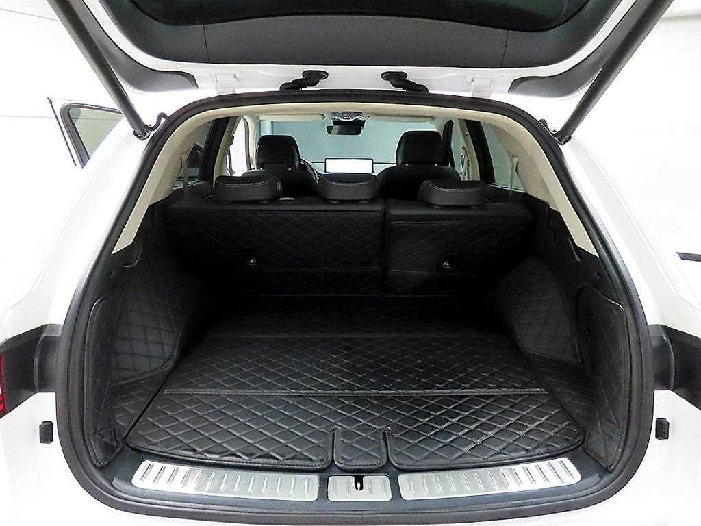 Genesis GV70 2022 Blanco - Importación desde Corea - HF Imports Iquique - Foto 18
