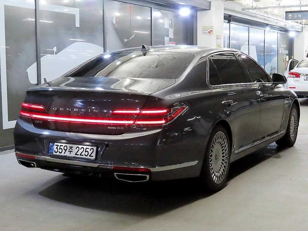Genesis G90 - Vista 4