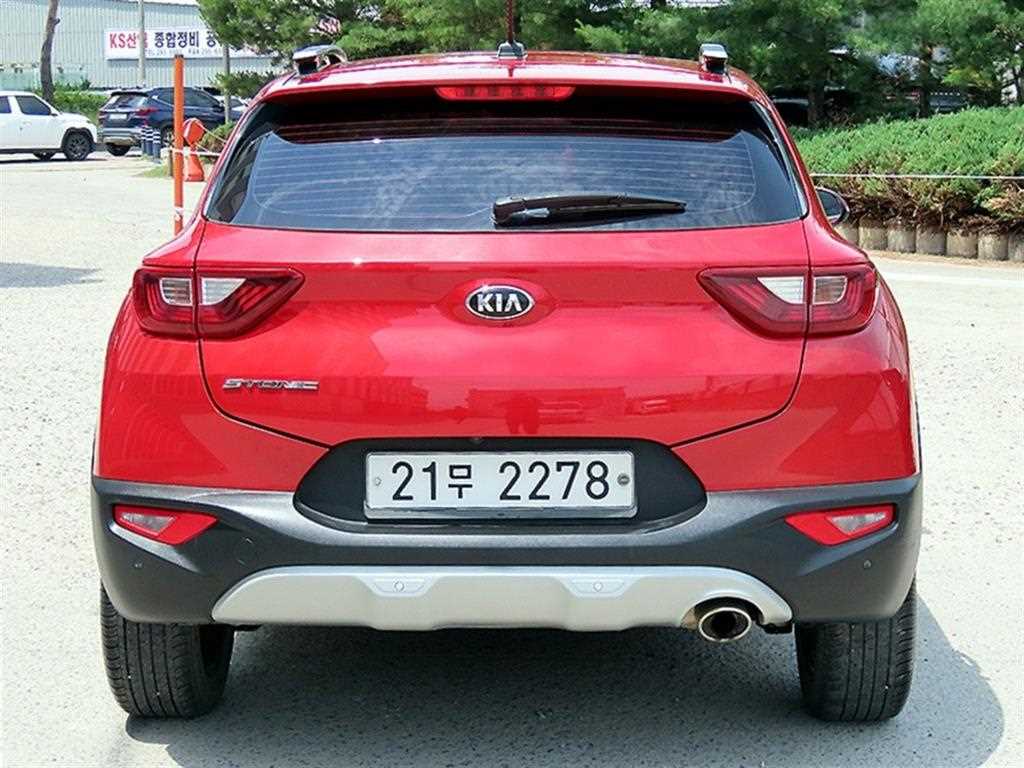 KIA Stonic - Vista 4