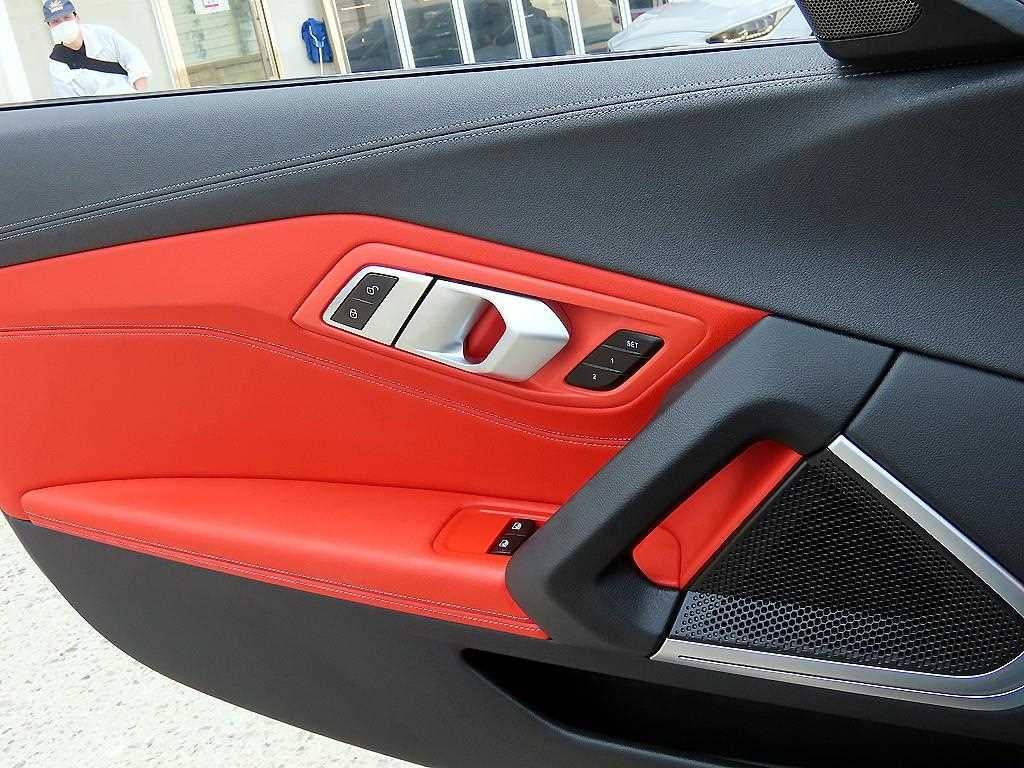 BMW Z4 2024 Negro - Importación desde Corea - HF Imports Iquique - Foto 16