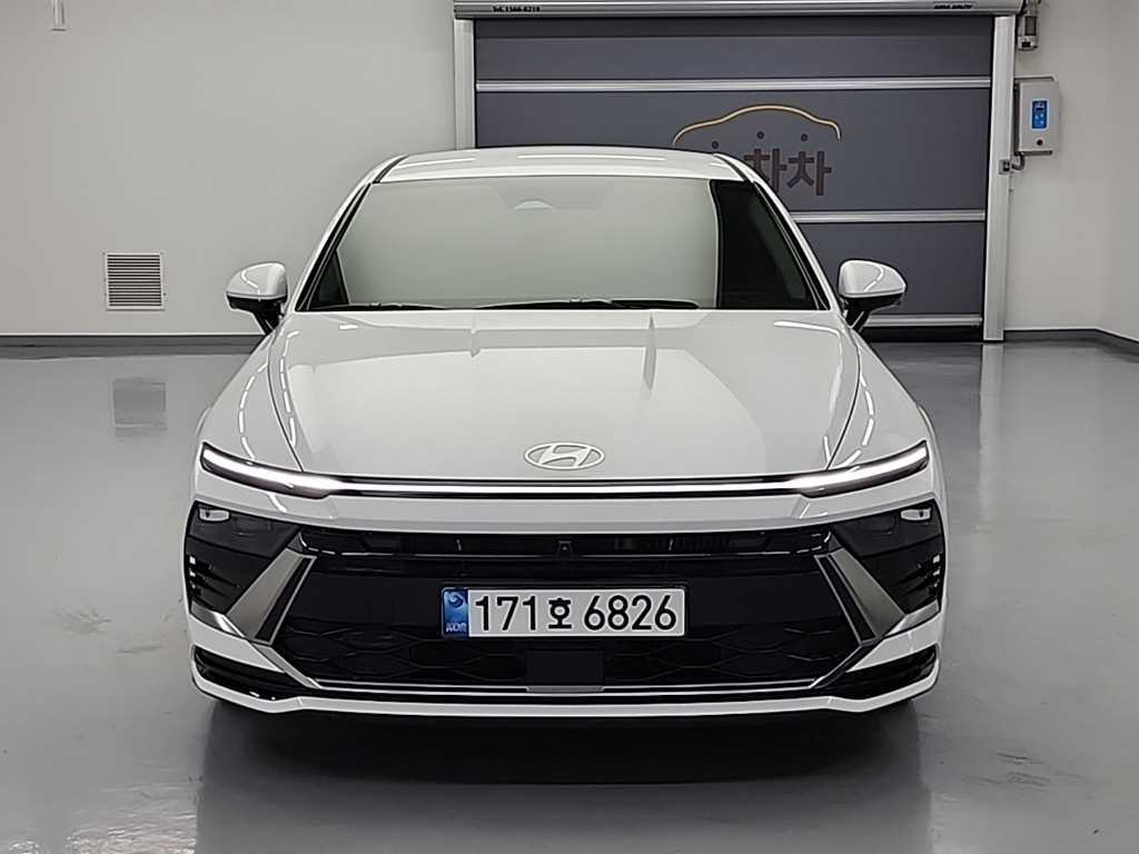 HYUNDAI Sonata - Vista 2
