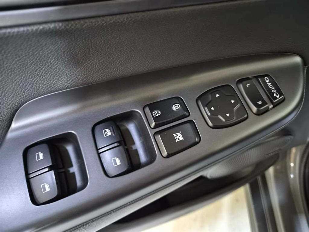 HYUNDAI Kona - Vista 12