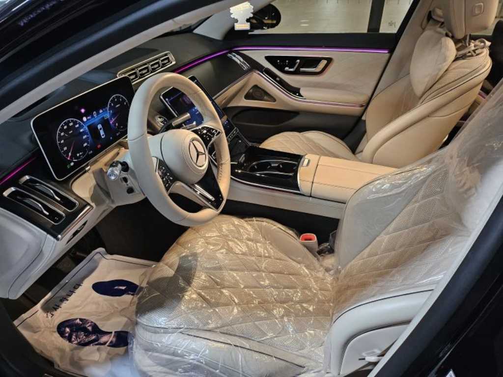 Mercedes Benz S Class - Vista 5