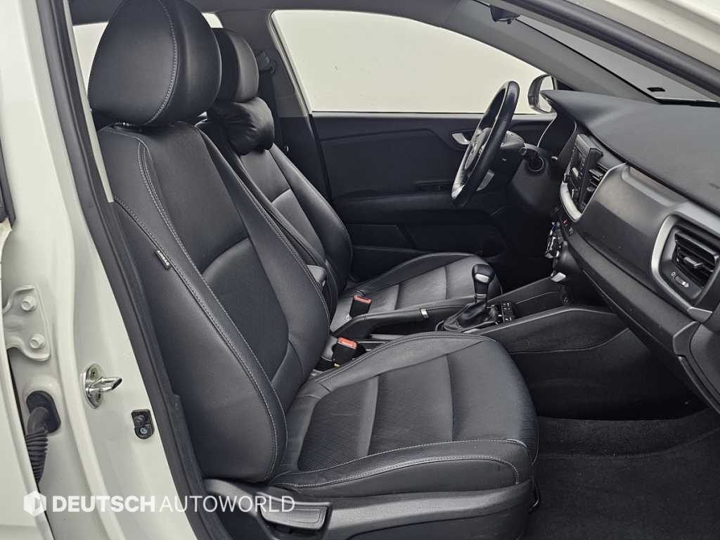 KIA Stonic - Vista 10
