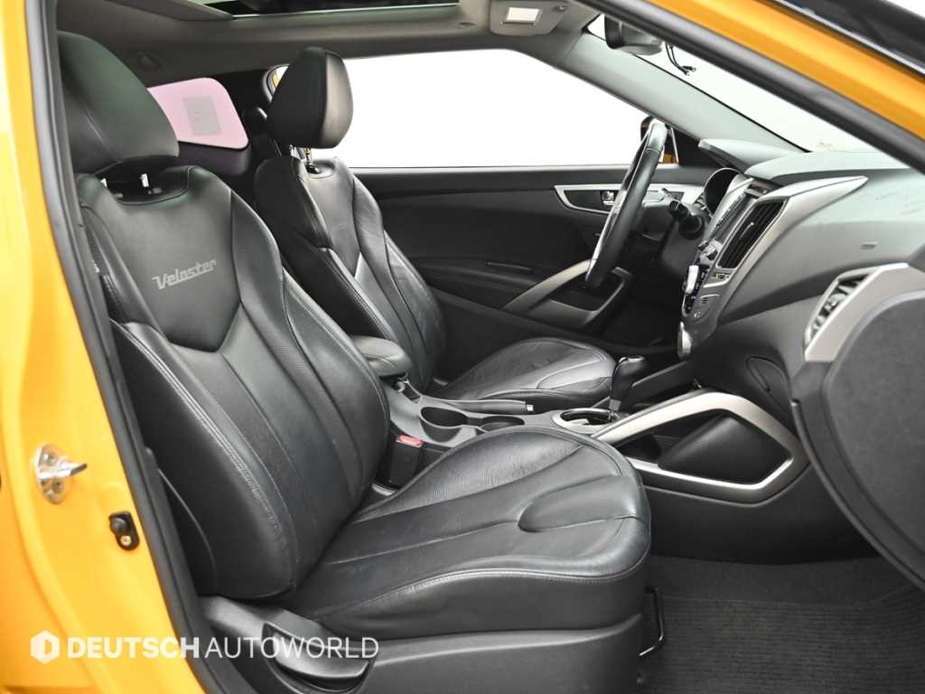 HYUNDAI Veloster - Vista 10