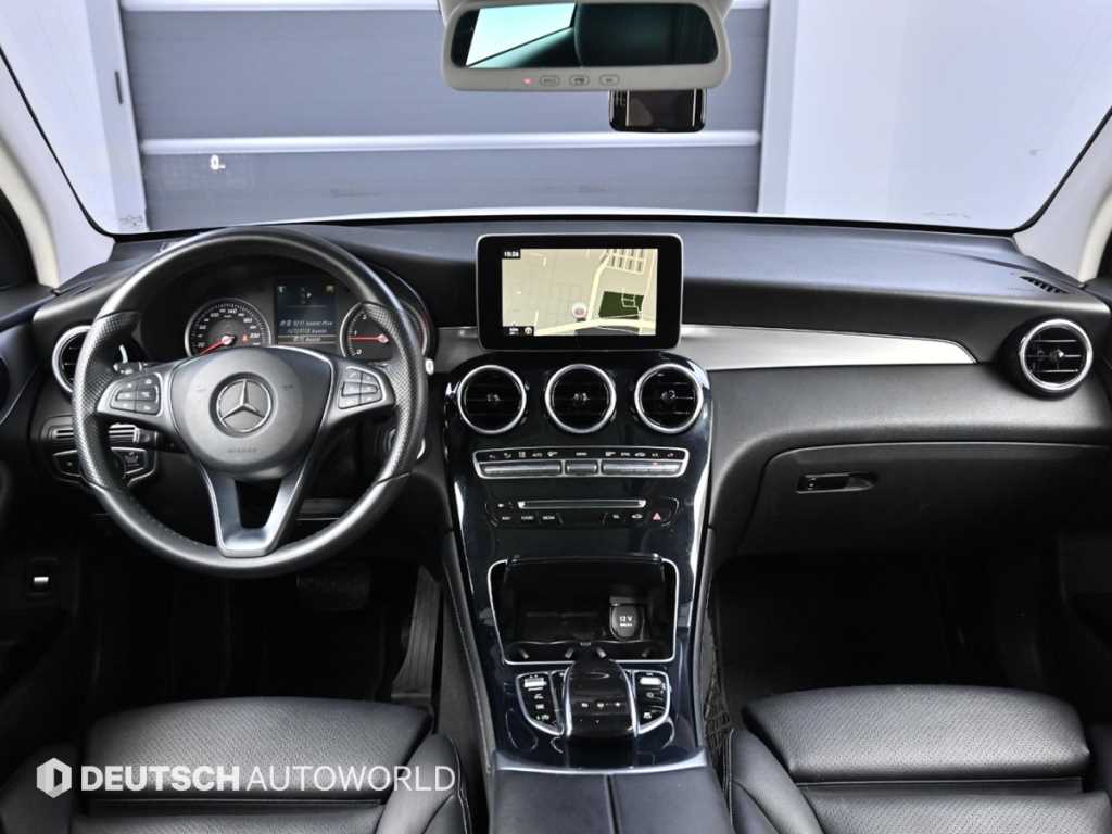 Mercedes Benz GLC Class - Vista 7