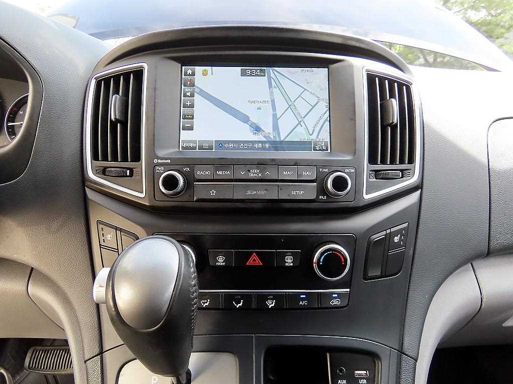 HYUNDAI Starex 2019 Negro - Importación desde Corea - HF Imports Iquique - Foto 13