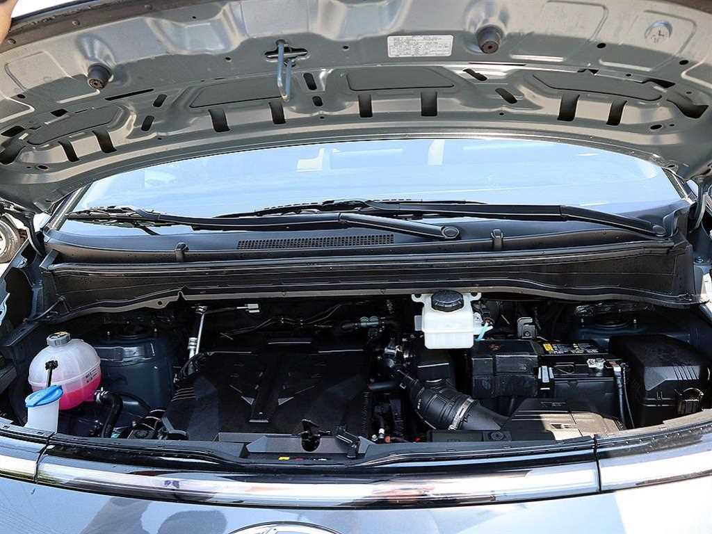 HYUNDAI Staria 2024 Gris - Importación desde Corea - HF Imports Iquique - Foto 20