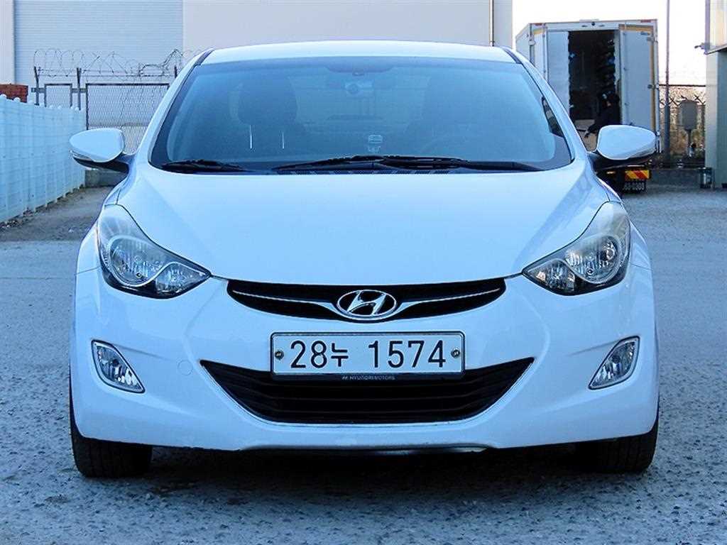 HYUNDAI Avante 2014 Blanco - Importación desde Corea - HF Imports Iquique - Foto 1