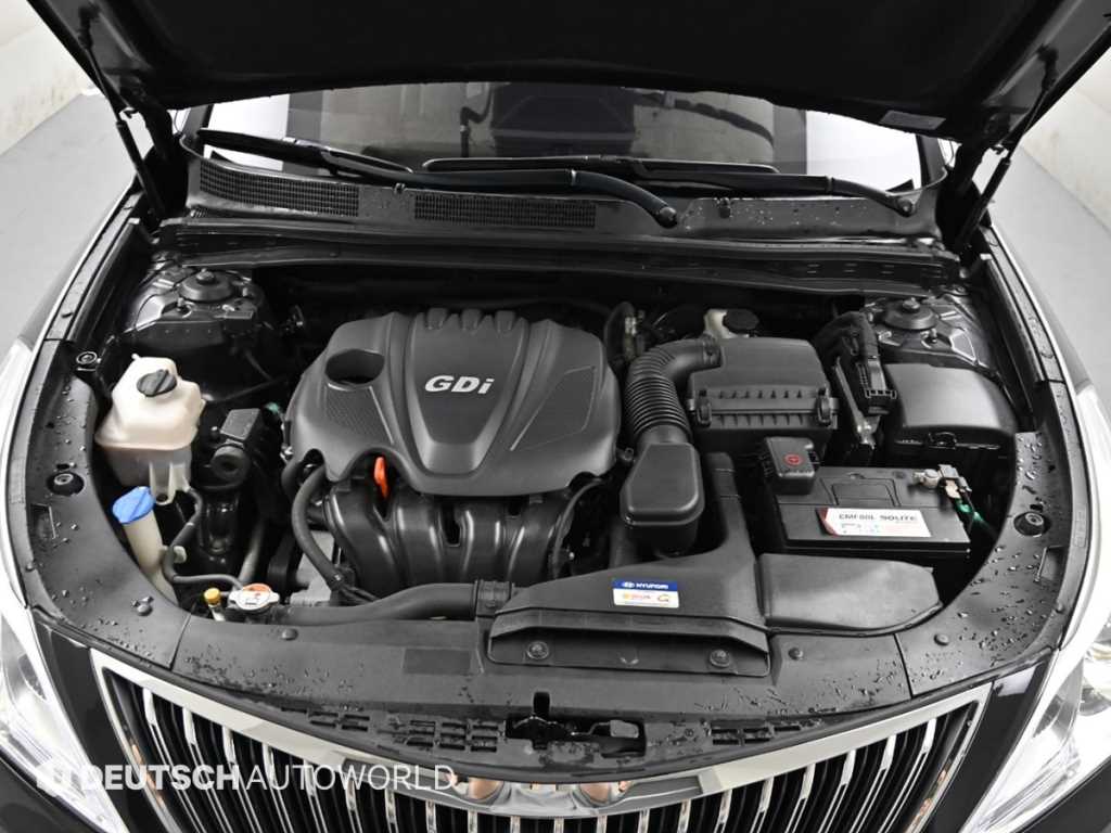 HYUNDAI Grandeur - Vista 6