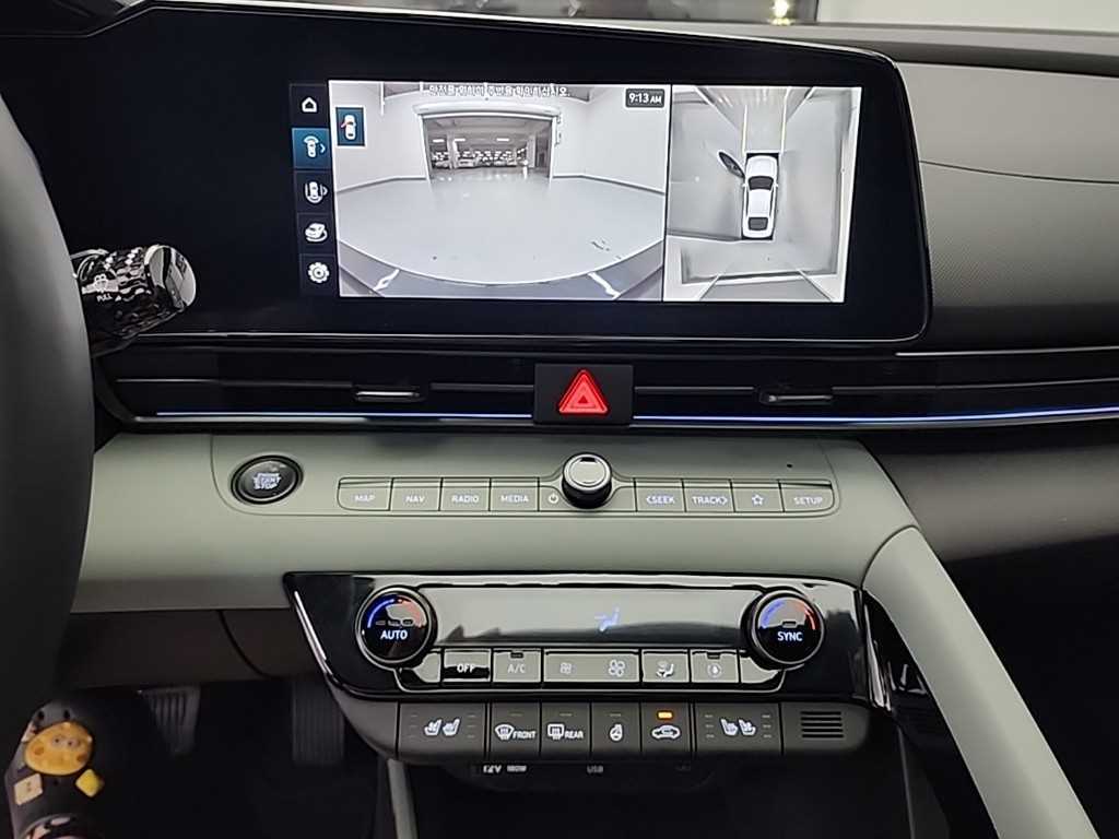 HYUNDAI Avante - Vista 10