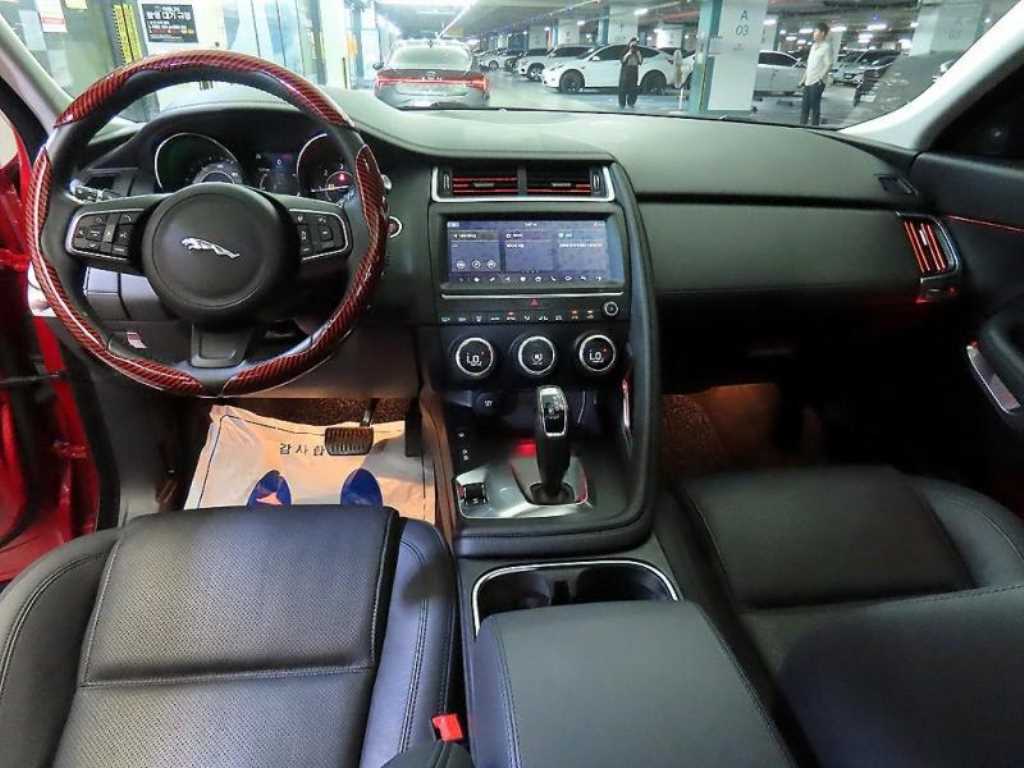 Jaguar E-PACE - Vista 10