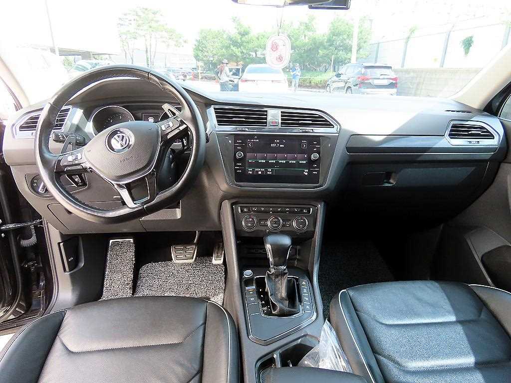 Volkswagen Tiguan - Vista 7