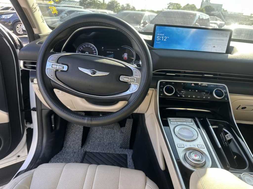 Genesis GV80 - Vista 6
