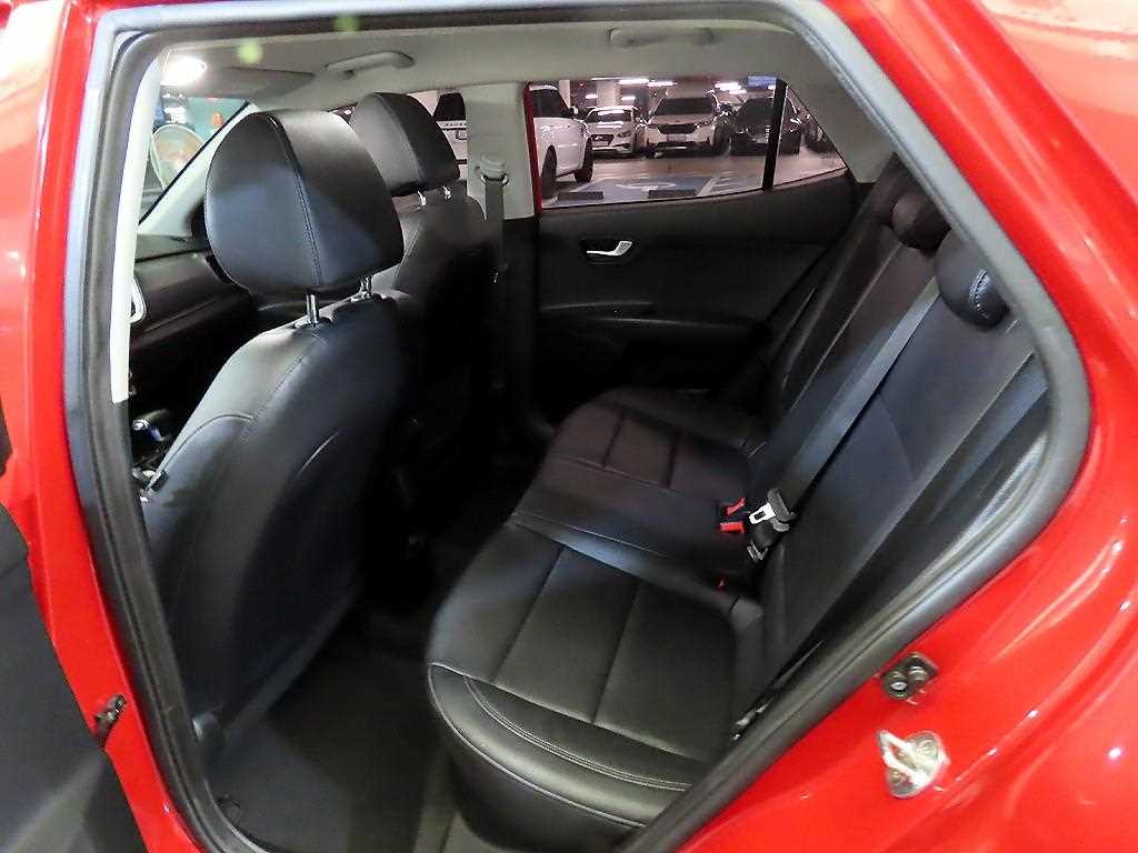 KIA Stonic - Vista 7