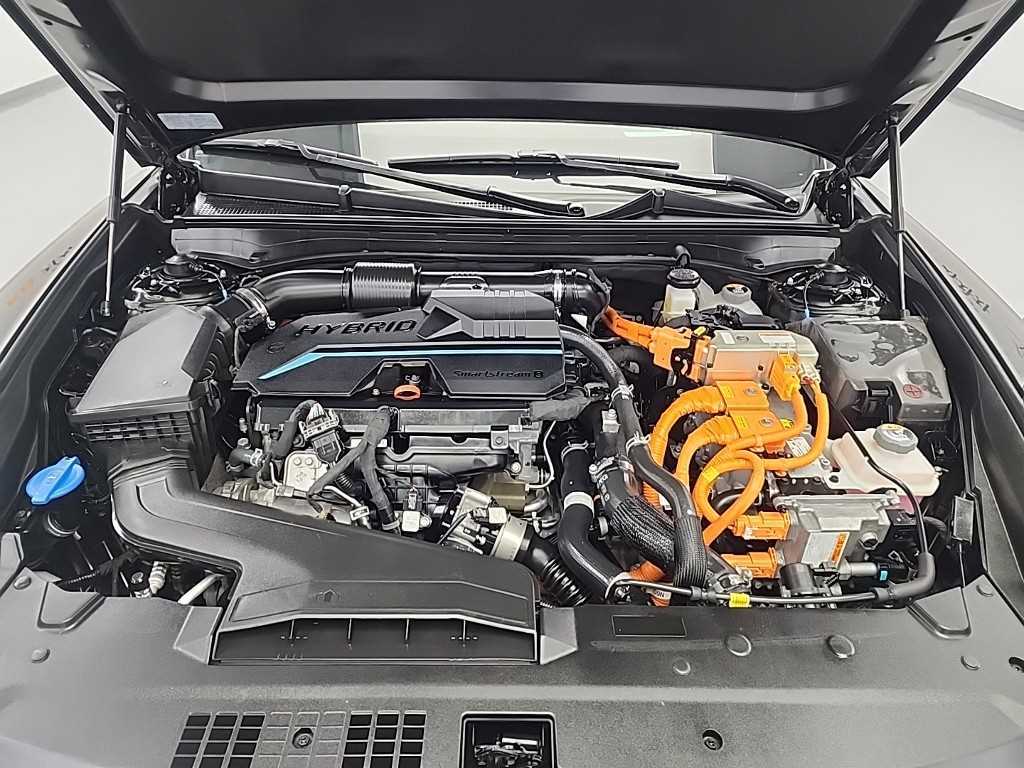 HYUNDAI Grandeur - Vista 5