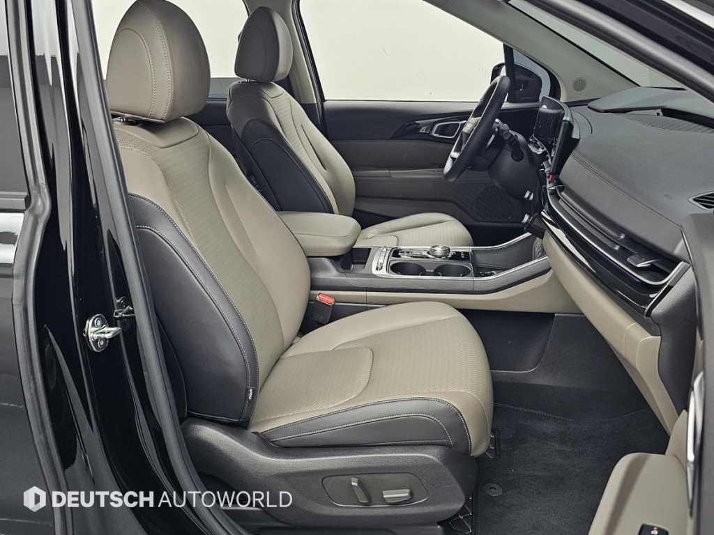 KIA Carnival - Vista 10