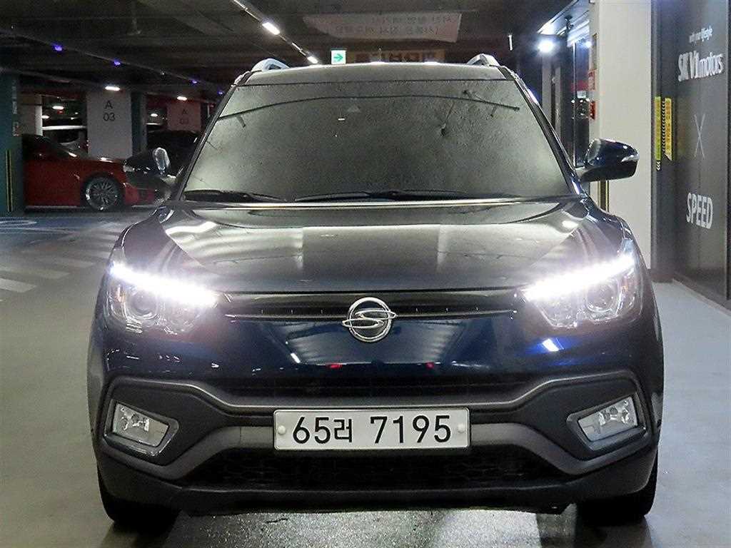 Ssangyong Tivoli - Vista 2