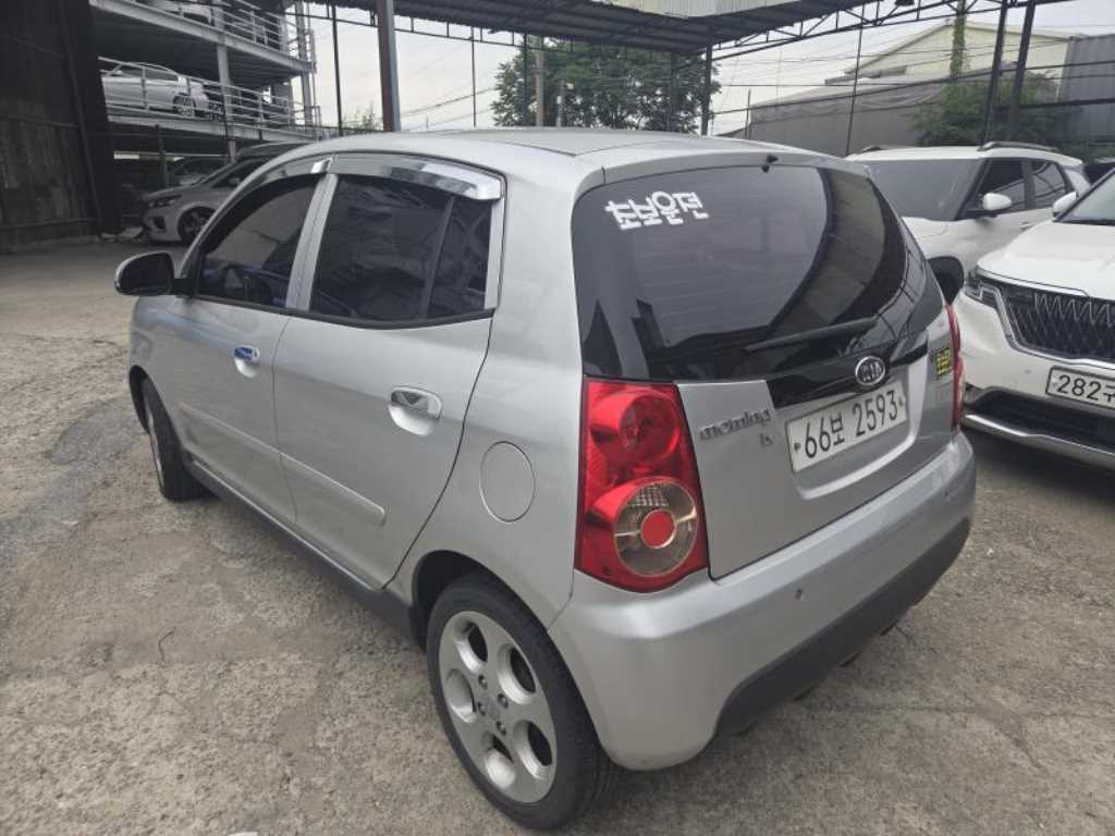 KIA Morning - Vista 4