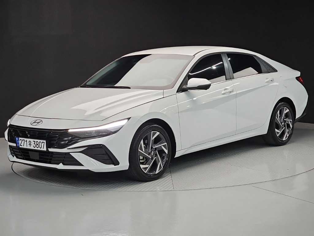 HYUNDAI Avante 2026 Blanco - Importación desde Corea - HF Imports Iquique - Foto 1