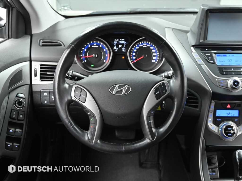 HYUNDAI Avante 2013 - Importación desde Corea - HF Imports Iquique - Foto 13