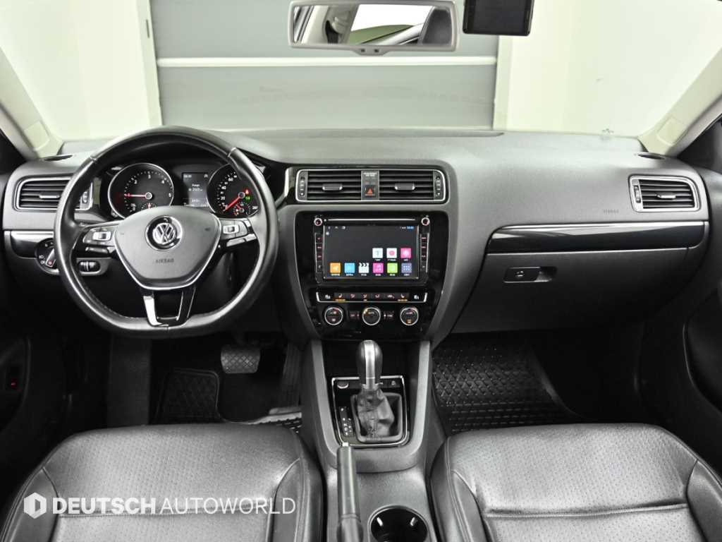 Volkswagen Jetta - Vista 7