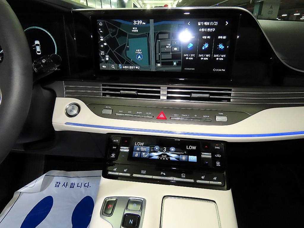 HYUNDAI Grandeur - Vista 11