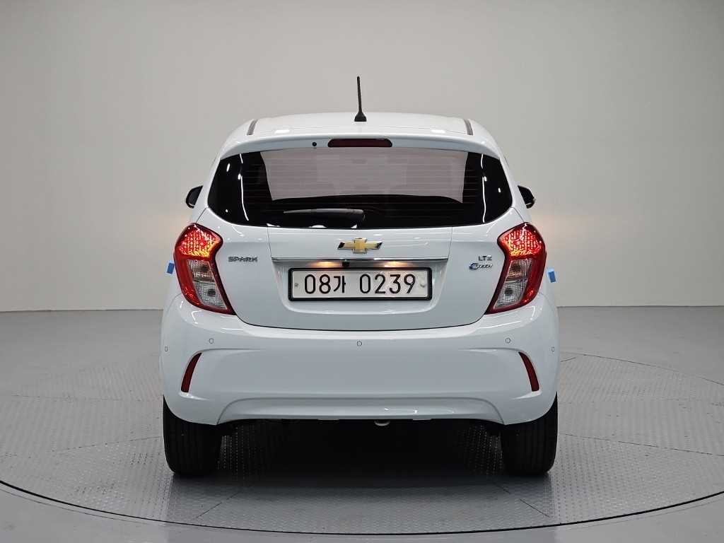 Chevrolet Spark - Vista 3