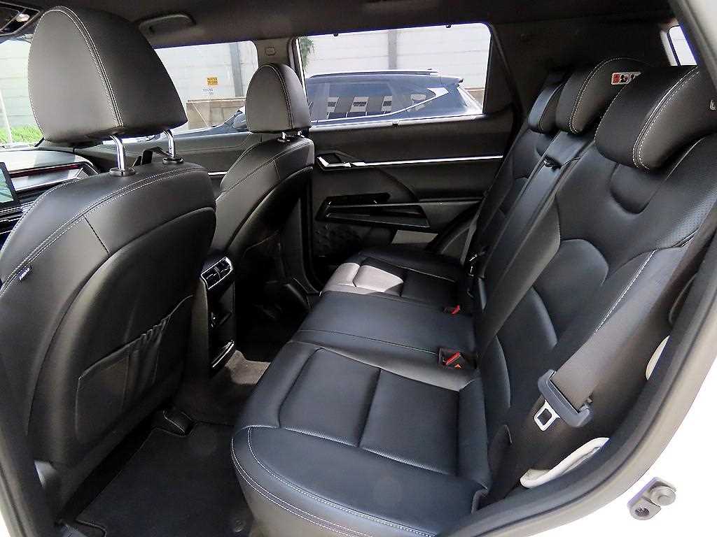 Ssangyong Torres - Vista 6